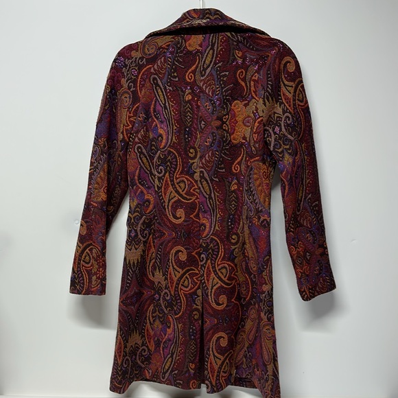 Coat - Picture 5 of 5